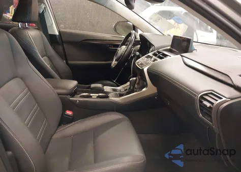2021 Lexus Nx 300 z USA, uszkodzony, nr VIN JTJDARDZXM2260070